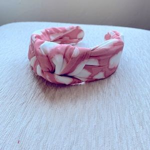 Anthropologie evie twist headband, pink